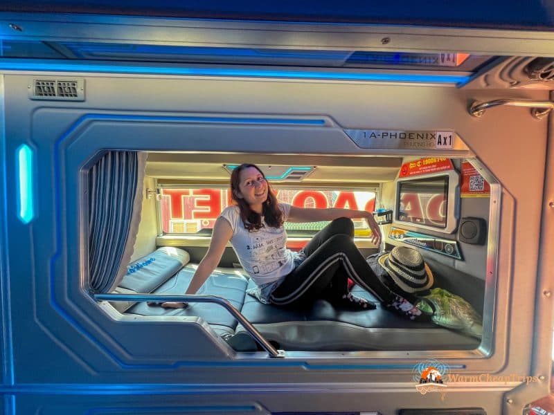 a sleeper bus from ninh binh to phong nha